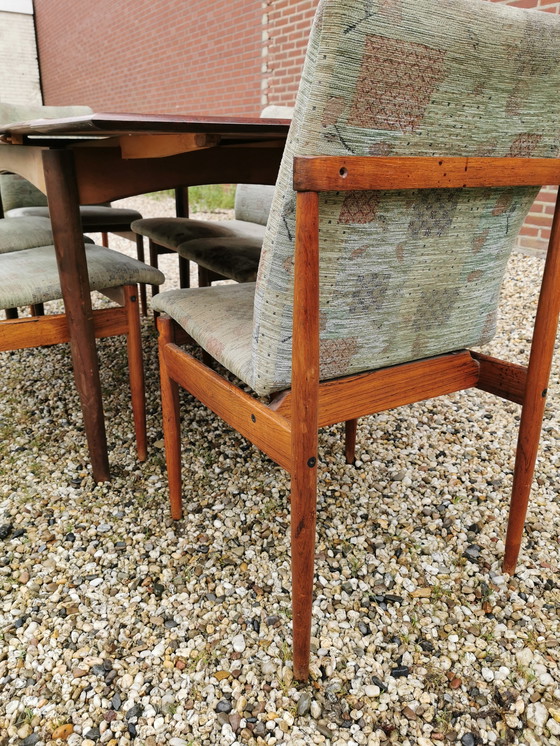 Image 1 of 6 sedie da pranzo vintage e tavolo allungabile di Fristho