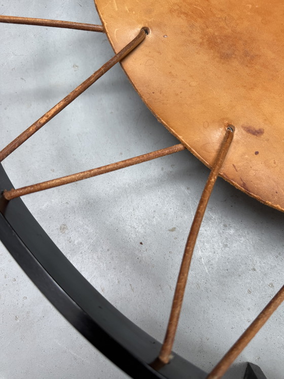 Mid-Century Modern Ronde Salontafel Van Glas, Staal En Leer – Metal, Leather (photo 8 of 9)