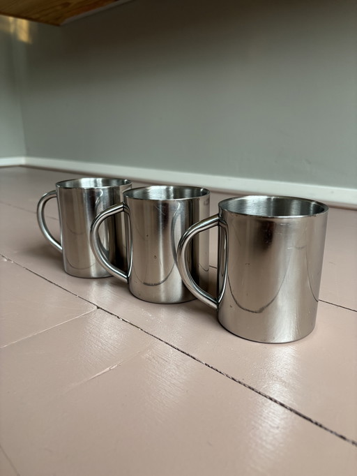 3 large stainless steel mugs
