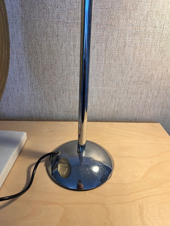 Image 1 of Lampada da tavolo italiana Wavy cromata argento