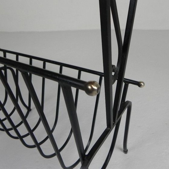 Image 1 of Tavolino vintage, portagiornali con piastrella di Hemiksem, anni '50