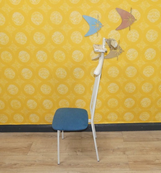 Image 1 of Valet muet années 50 années 60 Portemanteau avec siège Chaise à habiller Ventilateur à vêtements Chaise à habiller