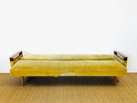 Image 1 of Canapé convertible et fauteuil vintage scandinave en teck et velours, 1960, Set de 2