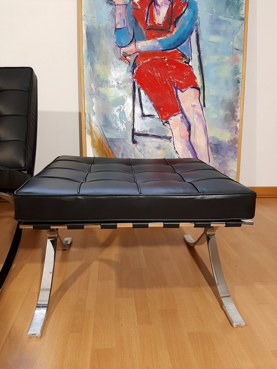 Image 1 of Knoll Set Barcelona New-Never Used Black Leather Design by Ludwig Mies Van Der Rohe and Lilly Reich (1929)