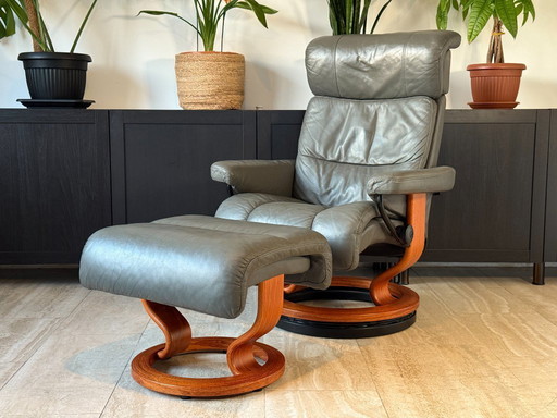 Originele Stressless fauteuil van Ekornes met voetenbank, echt leer, grijs