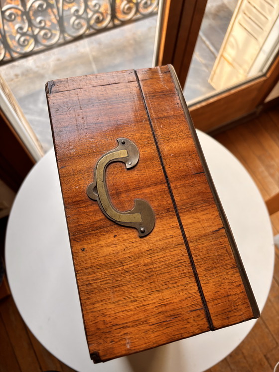 Image 1 of Große Holzkiste aus dem 19. Jahrhundert