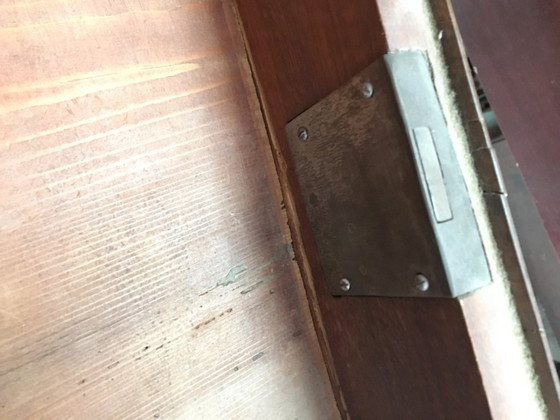 Cassettiera Bombé Antica - Stile Carlo III / Luigi XV (XVIII Secolo), Cassettiere, Legno, Metallo, Marrone (foto 3 di 6)
