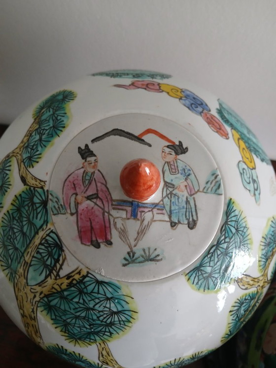 Image 1 of Paar grote chinese gemberpotten emaille Famille Rose 30cm