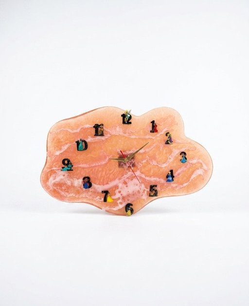 Orologio da parete artigianale in resina epossidica "Regno delle fiabe"