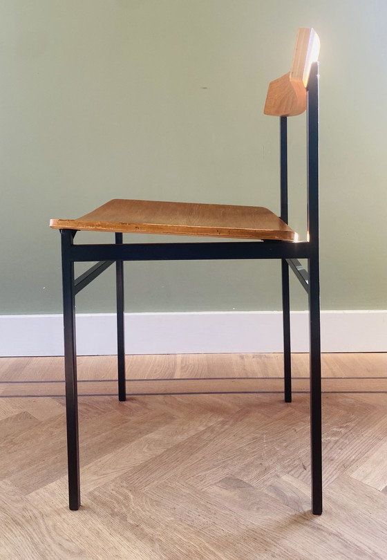 Image 1 of Auping Carelle 552 designstoel 50s - Nero metaal met teak