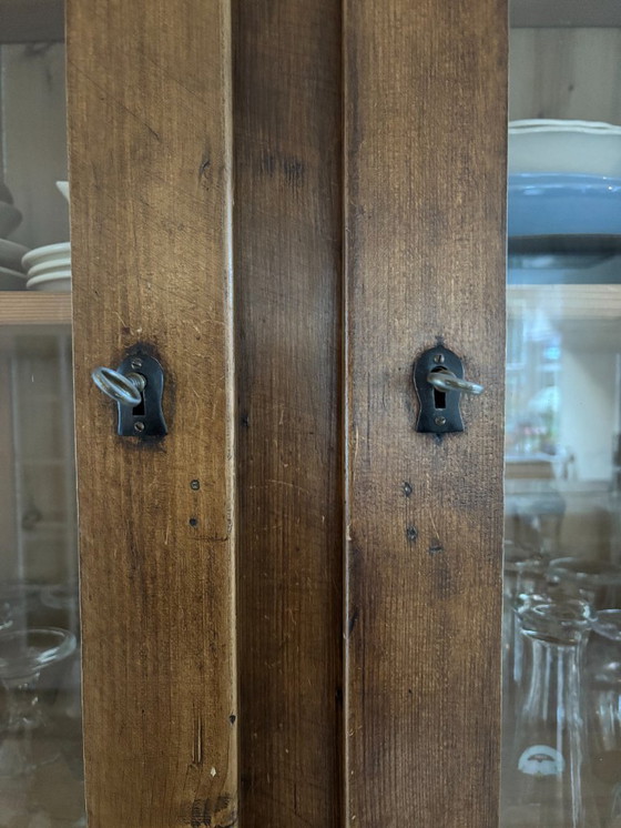 Image 1 of Vetrina originale in pino