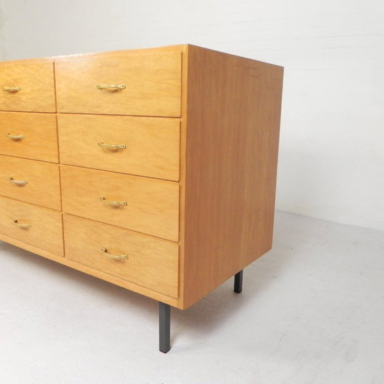 Image 1 of Mostrador/vitrina de exhibición de Ladenbau Brixius, 150 cm de largo, década de 1950.