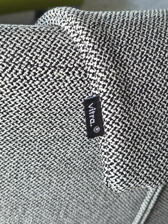 Image 1 of Vitra Grand Repos Sessel + Ottomane | Antonio Citterio | Salz und Pfeffer | 2022