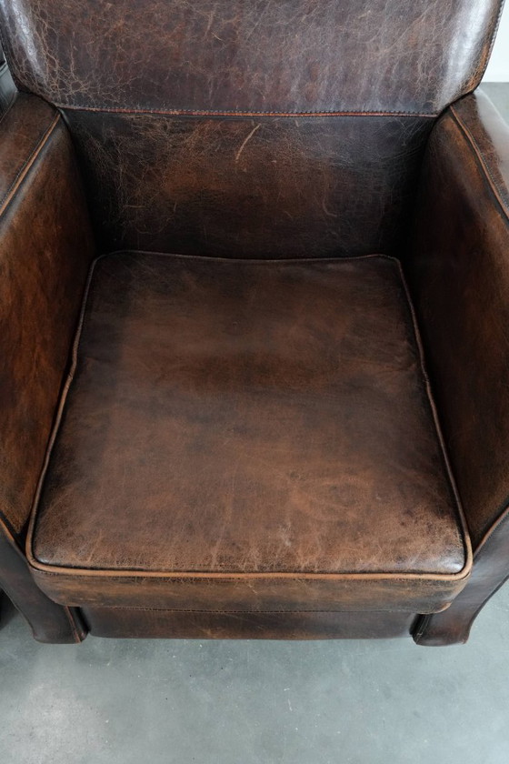 Image 1 of 2 eleganti poltrone di design in pelle di pecora con splendidi colori intensi e un design senza tempo