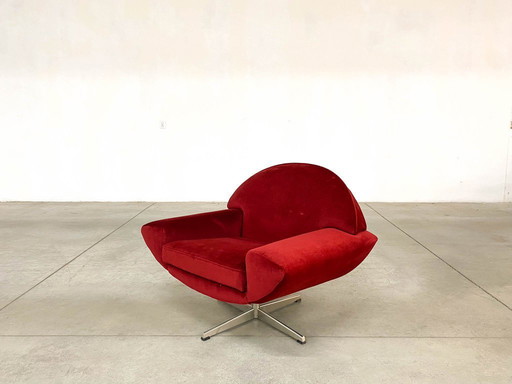 Capri draaibare fauteuil van Johannes Andersen voor Trensum