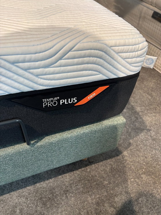 Image 1 of Materasso a molle regolabile Tempur Form