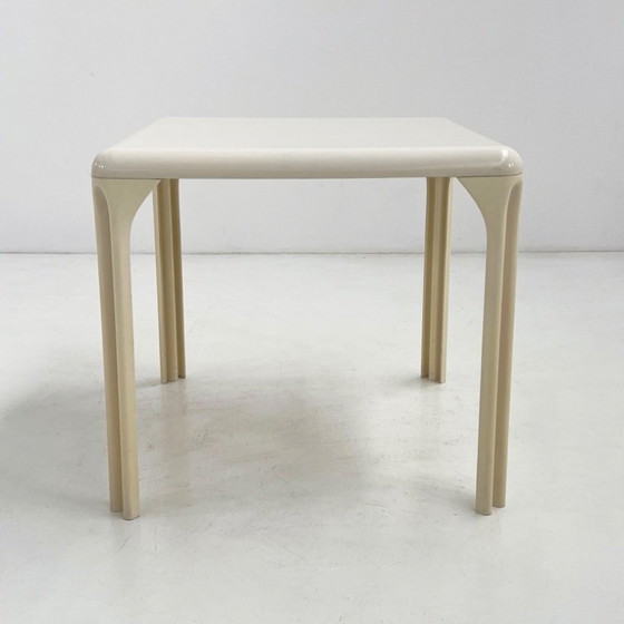 Image 1 of Witte Stadio eettafel van Vico Magistretti voor Artemide, jaren 70.