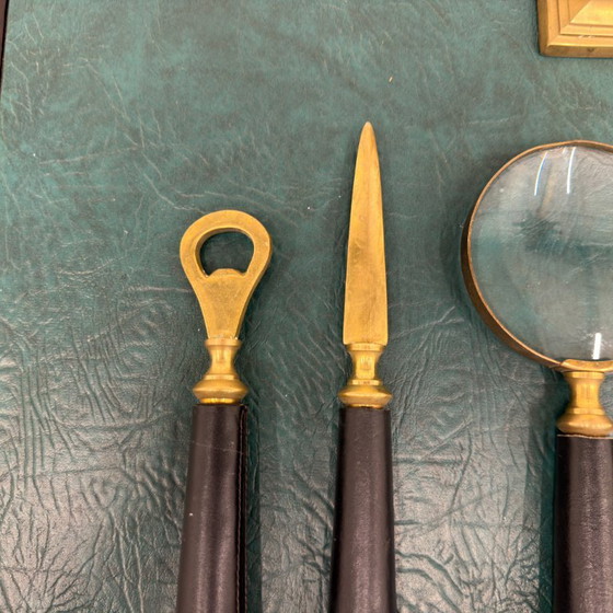 Set da scrivania classico inglese in ottone – Accessori da tavola, Vetro, Pelle (photo 4 of 10)
