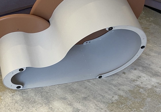 Image 1 of Leolux Pode Flowy Couchtisch