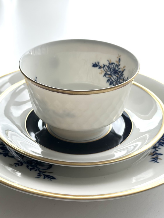 Image 1 of Fine China - Servizio in porcellana della RDT, 22 pezzi | Blu e oro, pareti sottili