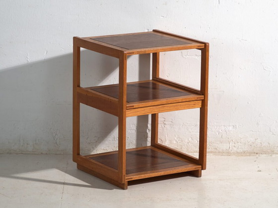 Vintage side table in wood – Central Europe, circa 1960 – Mid Century Modern (photo 5 of 40)