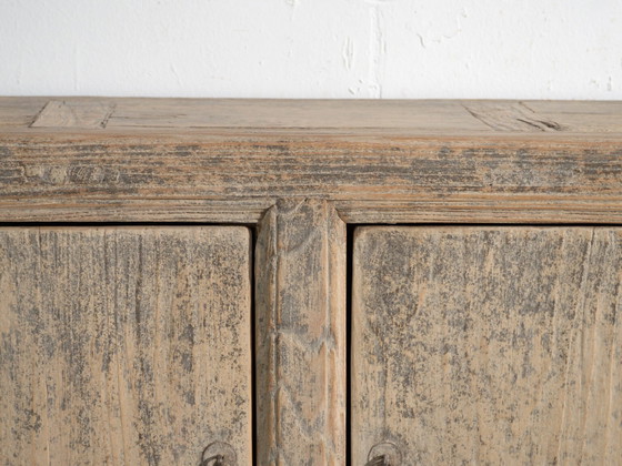 Antique low sideboard in elm with two doors – China, circa 1950 – Sideboard cabinet (photo 33 of 40)