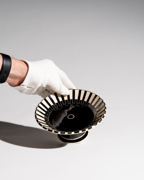 Image 1 of Hedwig Bollhagen „IDA“ Keramikschale auf Fuß, Schwarz-Weiß-Grafikdesign, Deutschland