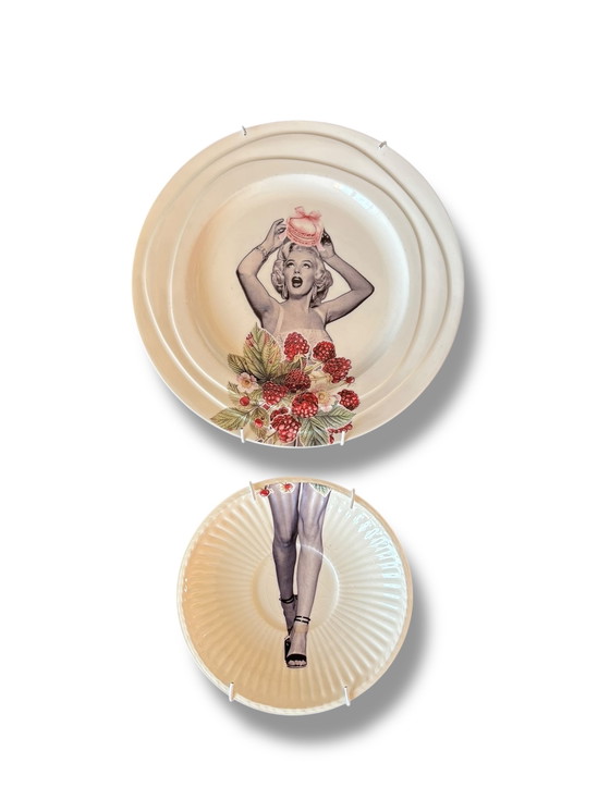 Image 1 of Set di piatti da parete vintage Marilyn Raspberry | The Vintage Vibe