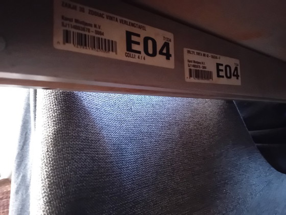 Image 1 of Zodiac oak extendable dining table