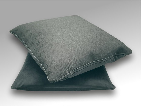 Image 1 of Bvlgari – Set mit 2 neuen Kissen aus schwarzem Bvlgari-Canvas