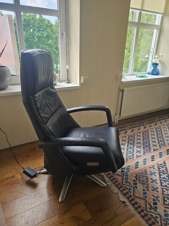Image 1 of Sillón reclinable de cuero Twist (El futuro)
