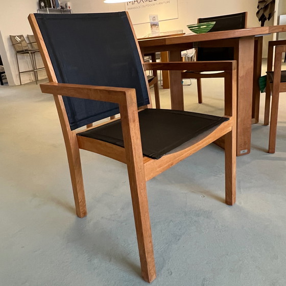 Image 1 of Manutti 15745 garden table - Ø130 with Siena garden chair (set of 4)