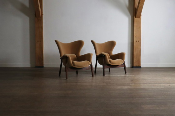 Image 1 of Paar skulpturale Lounge-Sessel im Midcentury-Modern-Stil aus Mohair und Holz, Italien, 1950er Jahre