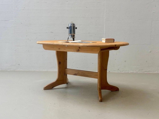 Round extendable vintage dining table made of solid pine wood, 1970s (photo 2 of 14)