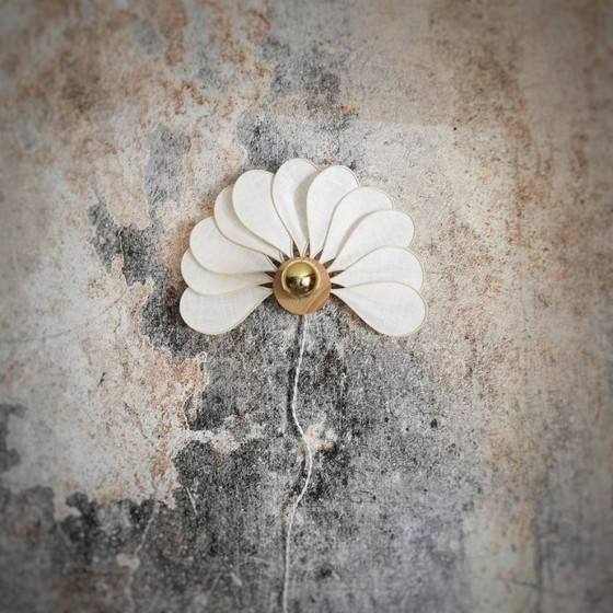 Image 1 of Applique murale, modèle Paon, 11 pétales en rotin et lin (teinte personnalisable)