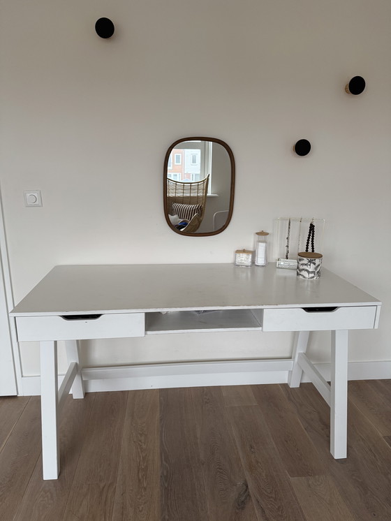 Image 1 of Ufficio Nikki van Woood