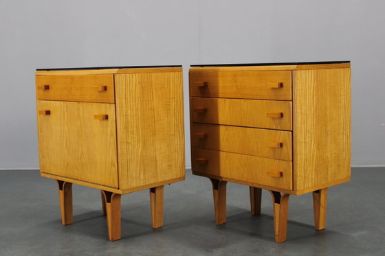 Image 1 of 1960 Frantisek Mezulanik Paar ladekasten, Tsjecho-Slowakije