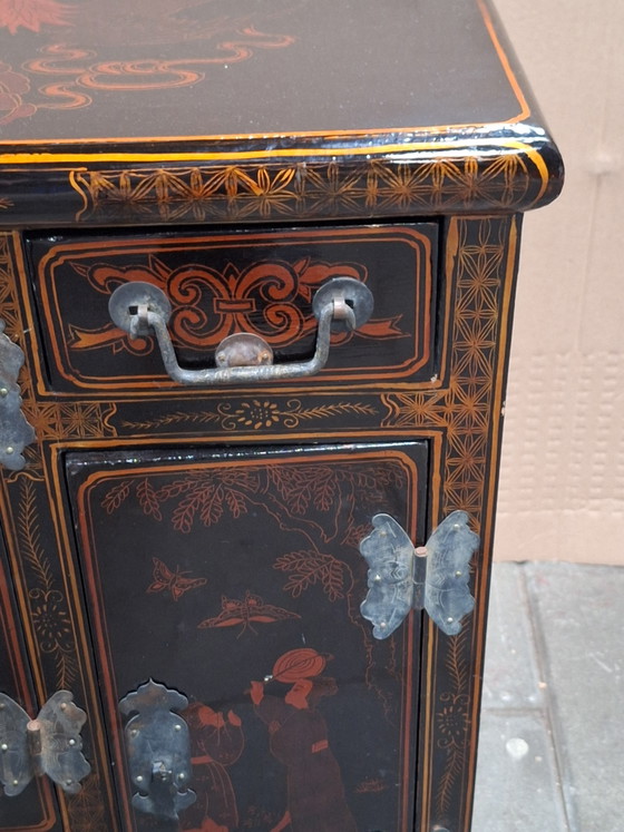 Image 1 of Vintage Chinees Lakkastje 
