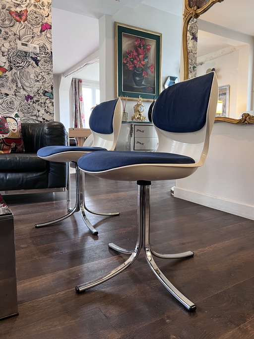 Paire de chaises pivotantes Space age par Martin Stoll