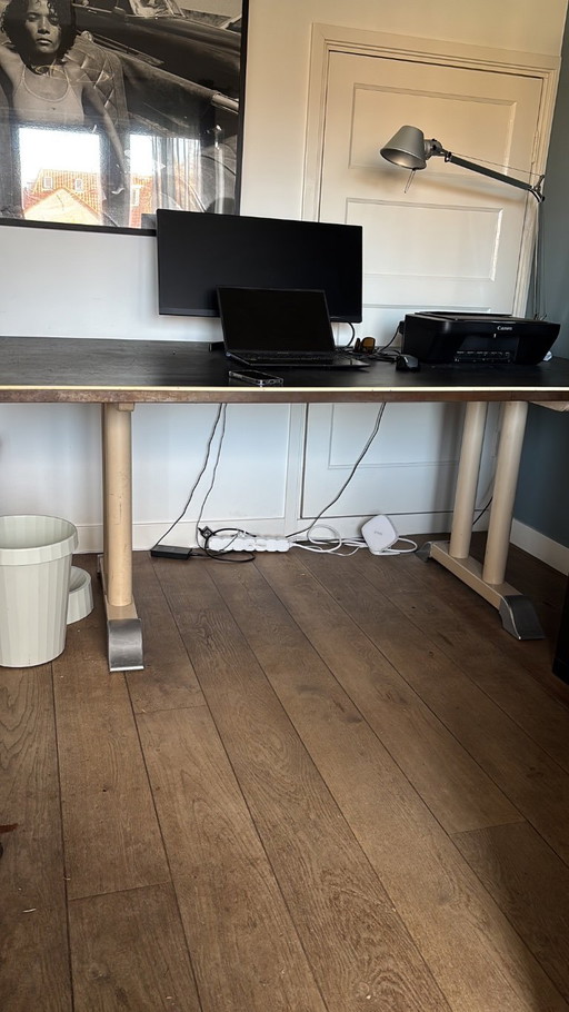Gispen desk