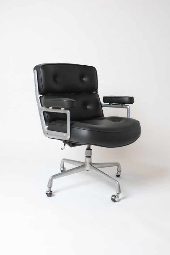 Image 1 of Fauteuil Time Life Chair Par Charles Eames Pour Herman Miller