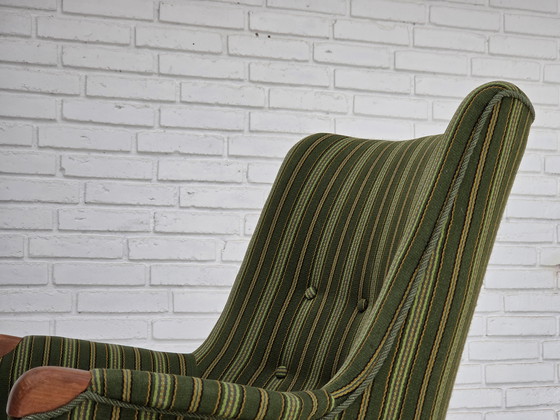 Image 1 of 1960er Jahre Dänischer Sessel, Grüne Möbelwolle, Teakholz