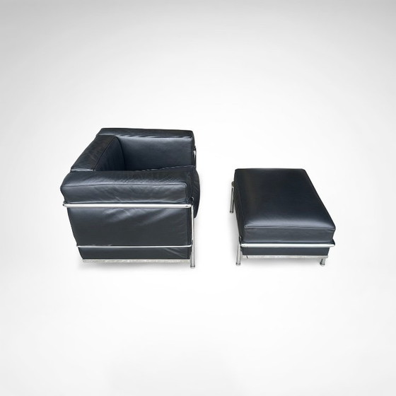Image 1 of Fauteuil et repose-pieds LC2 de Le Corbusier et al. pour Cassina, années 1990