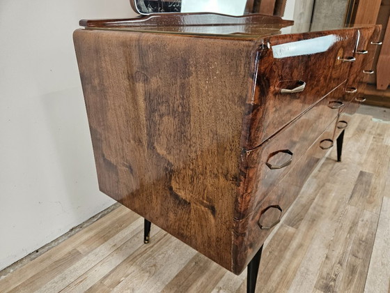 Tocador de madera de raíz con espejo, Cómodas, Vidrio, Marrón, Mid Century Modern (foto 9 de 15)