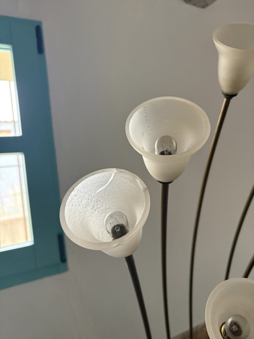 Je recherche des abat-jour en verre soufflé à la bouche pour le lampadaire Rob Nolet Tienspriet, de couleur blanc cassé avec