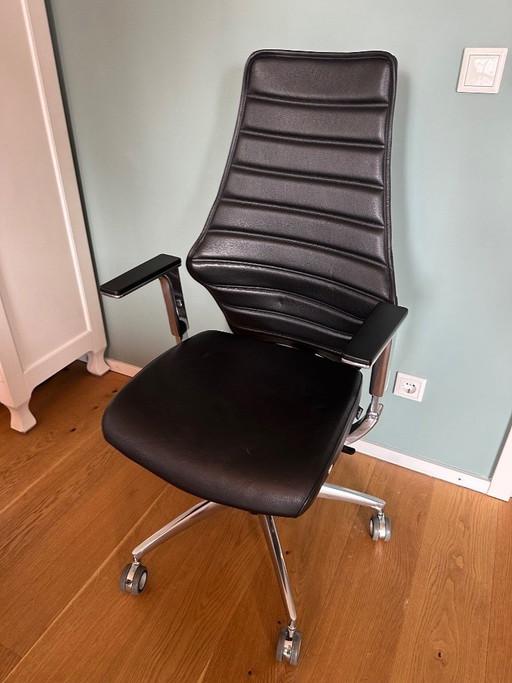 Silla de oficina de diseño Wagner W5