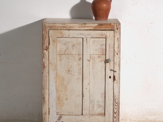 Armoire ancienne en bois de pin – Europe Centrale, circa 1900 – Armoires de rangement, Porcelain, Iron (photo 2 of 40)