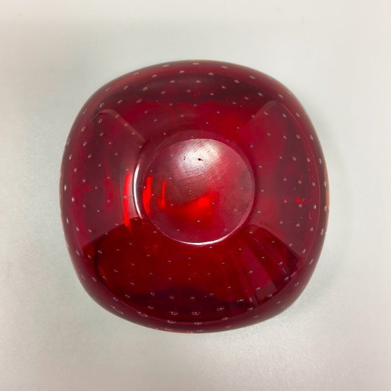 Image 1 of Rode asbak of opvangbak uit de jaren 60, gemaakt van Bullicante Murano-glas door Flavio Poli.