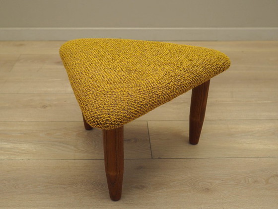 Image 1 of Tabouret moutarde, design danois, années 1990, fabrication : Danemark