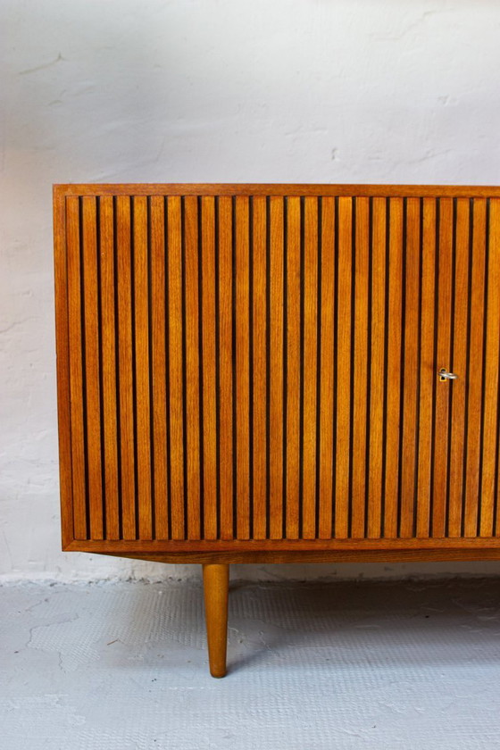 Image 1 of Credenza/cassettiera vintage in teak, stile danese di metà secolo, anni '60.
